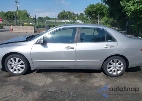 2007 Honda Accord 3.0 Se z USA, uszkodzony, nr VIN 1HGCM664X7A013536